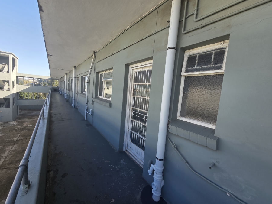 To Let 1 Bedroom Property for Rent in South End Eastern Cape